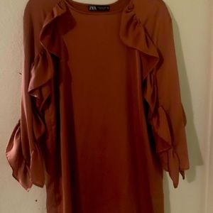 Dark mauve, Zara size S EUC ruffle sleeves, down2knees or above if taller.